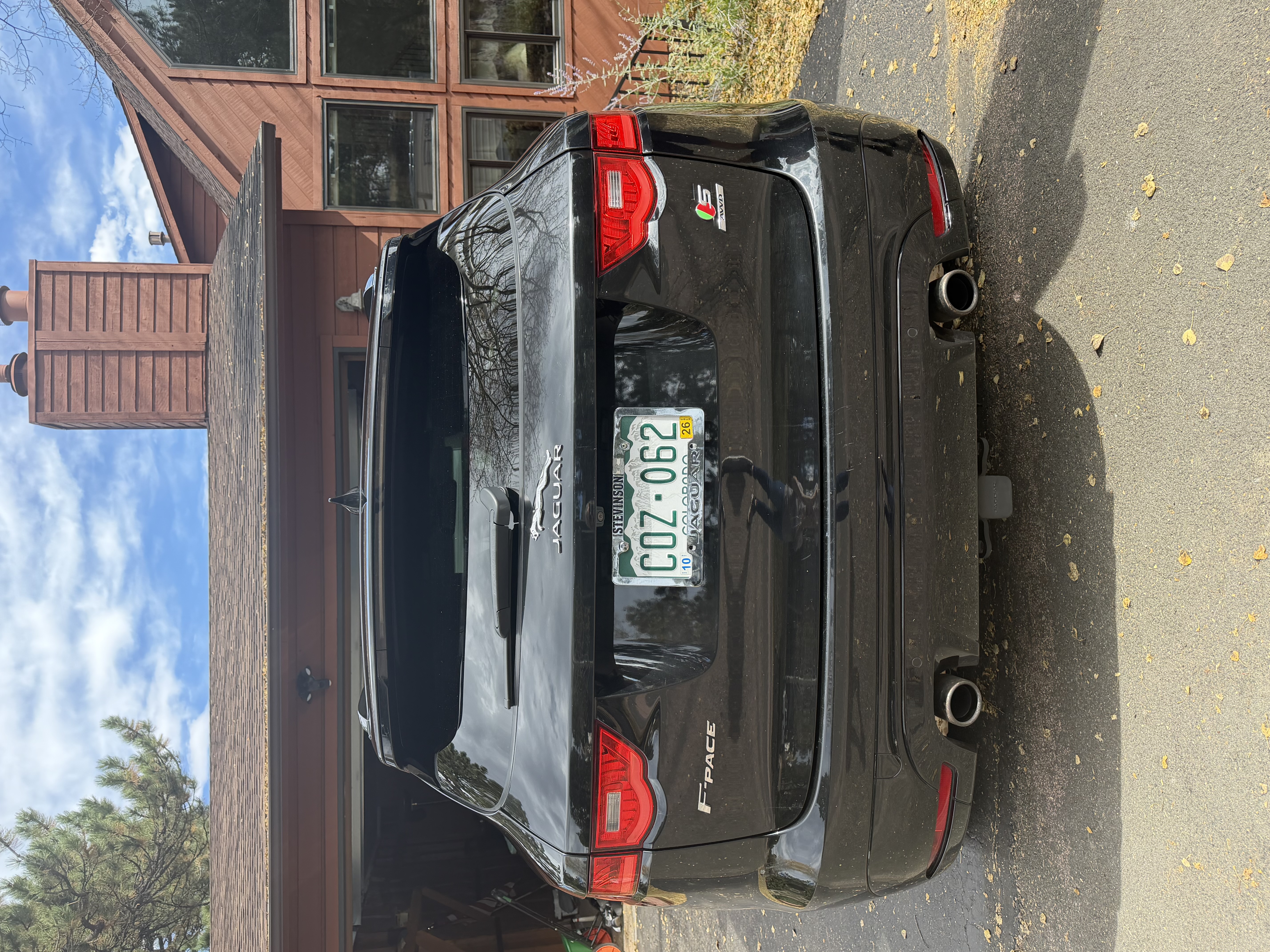 Used 2018 Jaguar F-PACE S AWD/4WD image 2