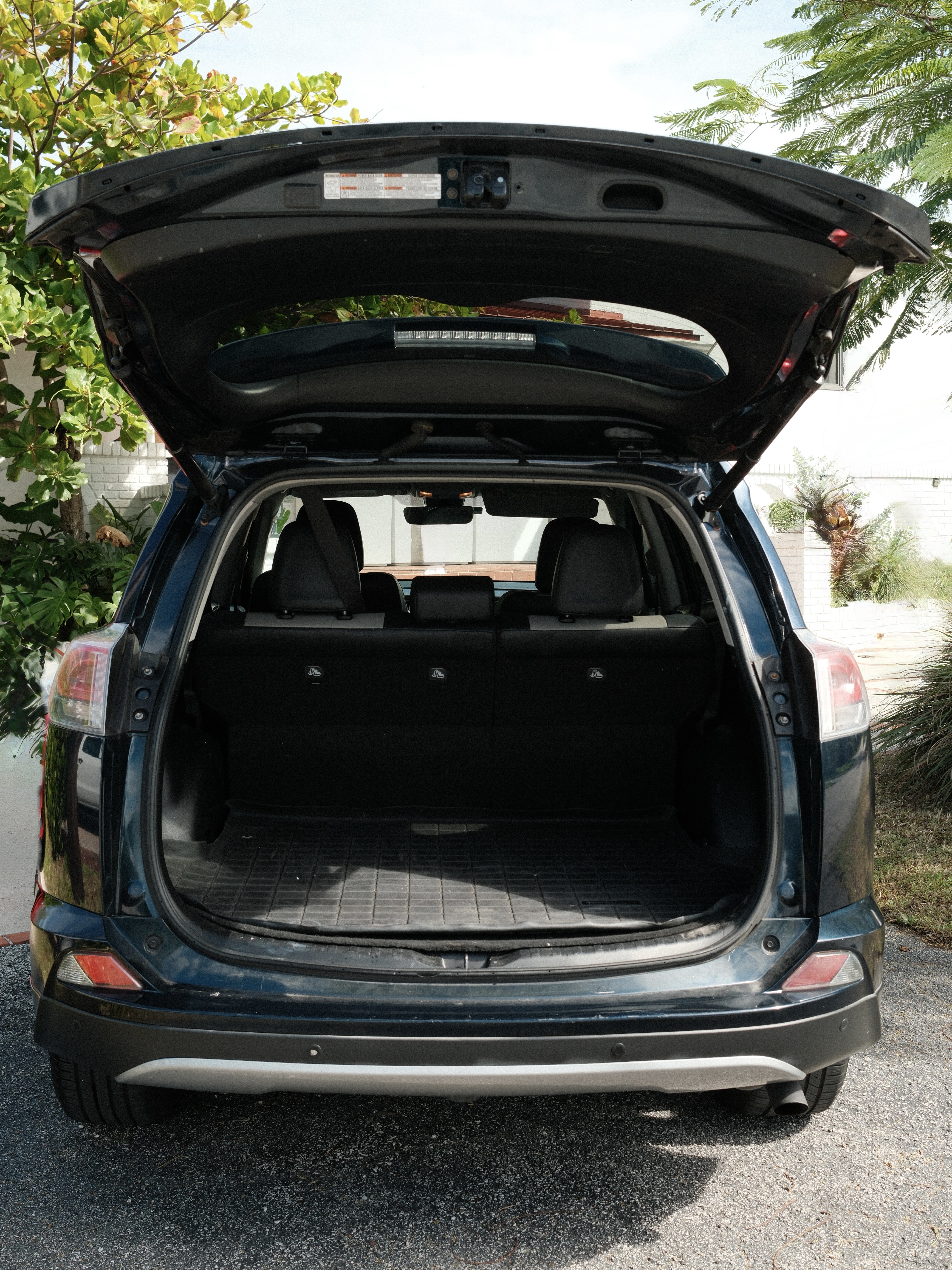 Used 2017 Toyota RAV4 Limited w/ Advanced Technology Package FWD image 22