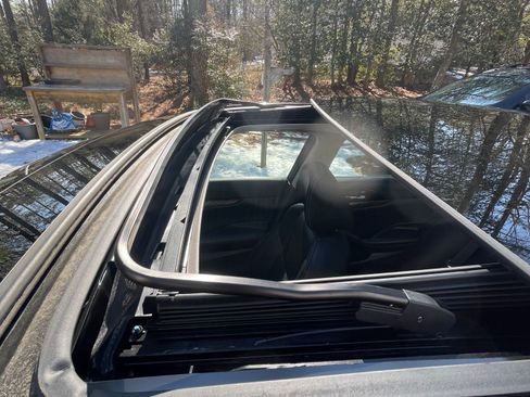 Used 2017 Nissan Maxima Platinum image 27