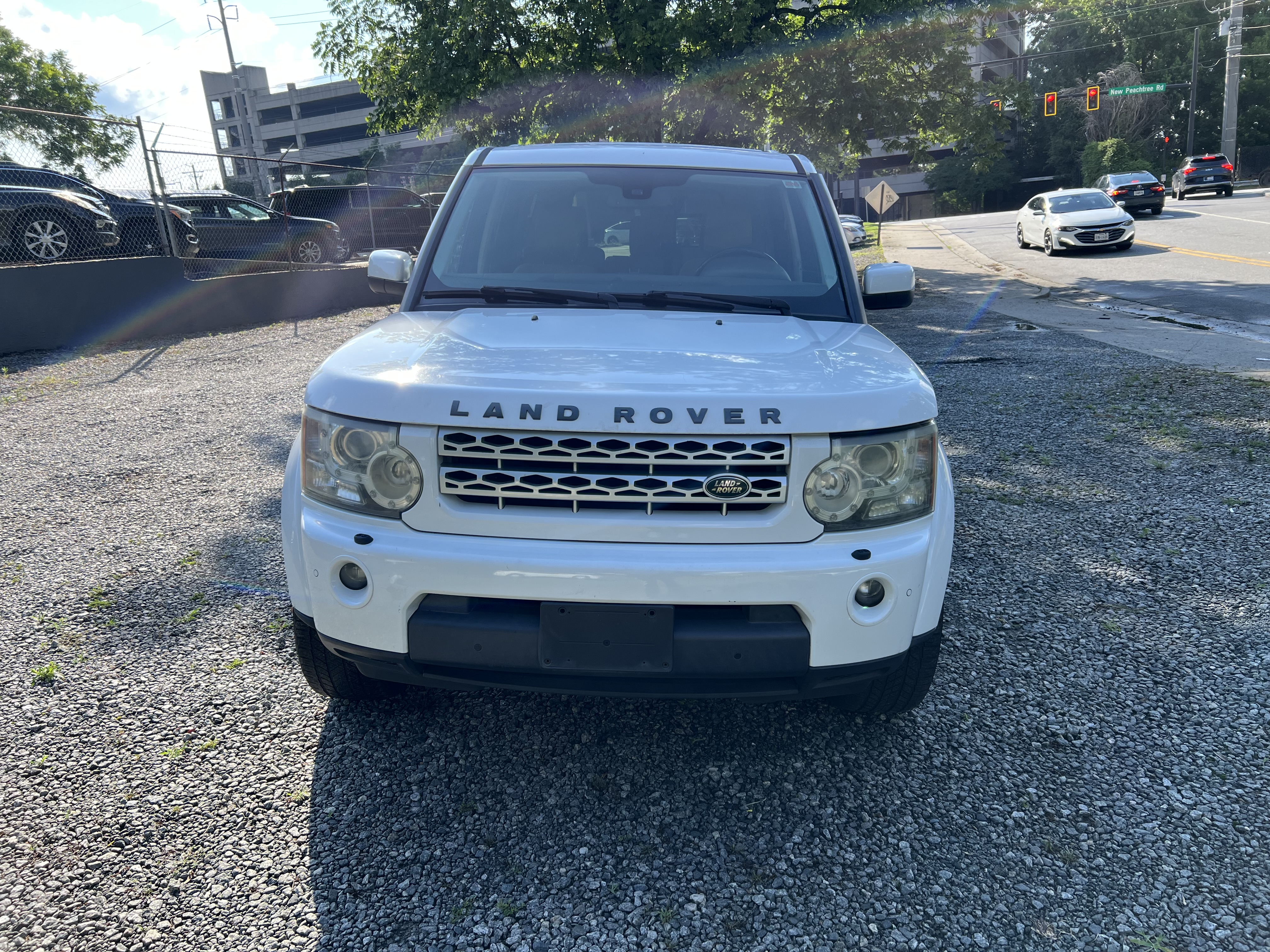 Used 2013 Land Rover LR4 HSE w/ HSE Pkg AWD/4WD image 1