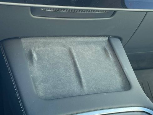 Used 2025 Tesla Model Y Long Range image 22