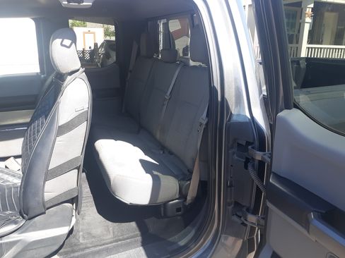 Used 2015 Ford F150 XLT w/ Equipment Group 302A Luxury image 4