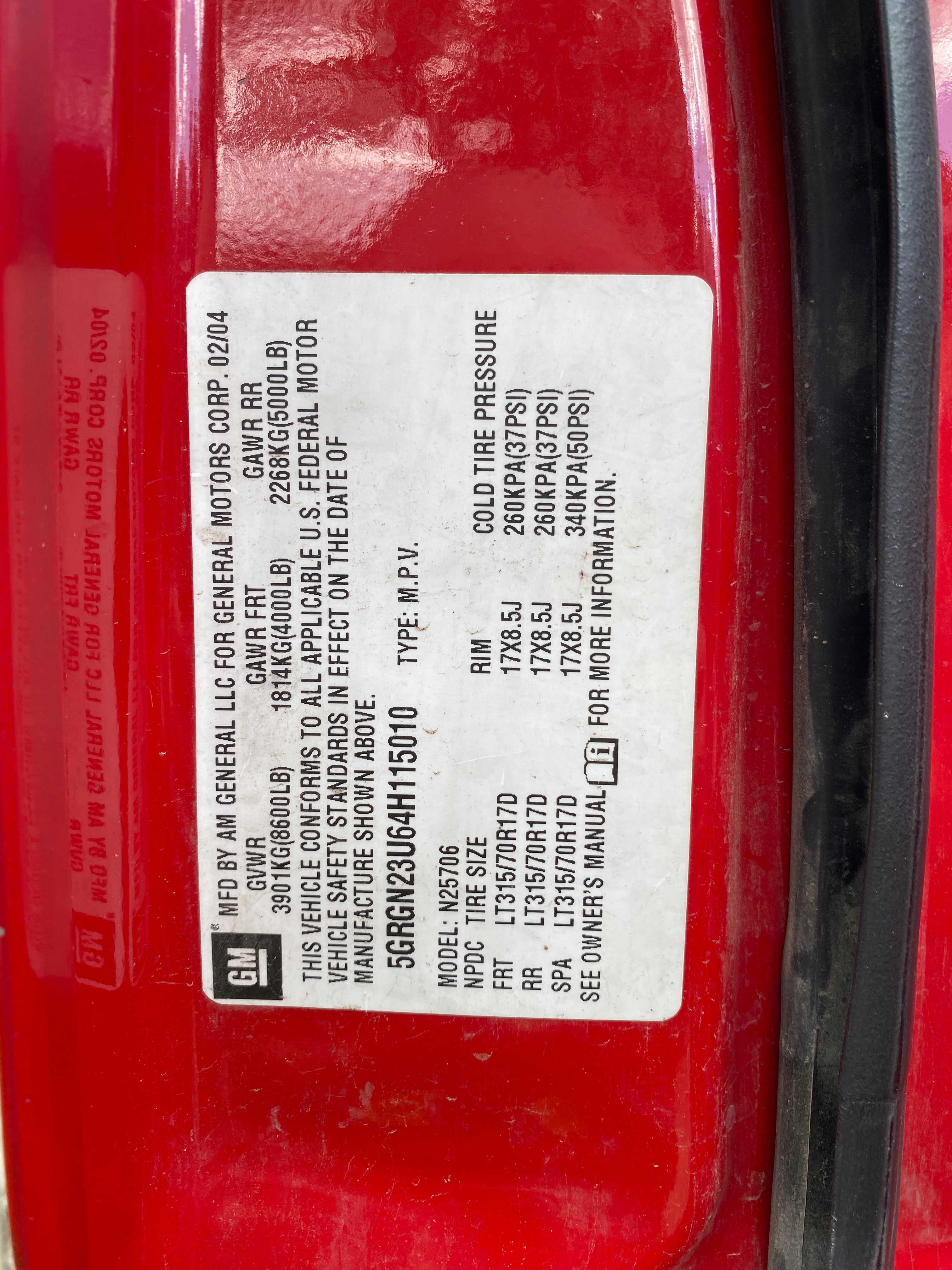 Used 2004 HUMMER H2 AWD/4WD image 1