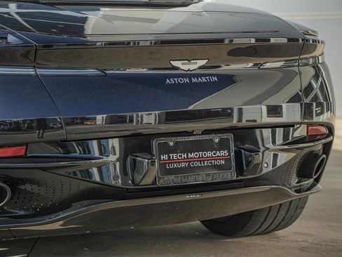 Used 2019 Aston Martin DB11 Volante Convertible 2D image 19