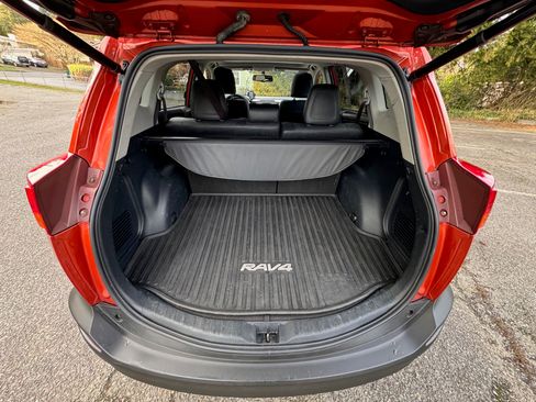 Used 2015 Toyota RAV4 Limited image 21