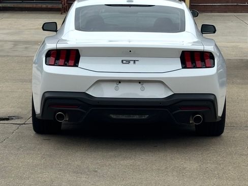Used 2025 Ford Mustang GT Premium RWD image 6