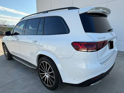 Used 2022 Mercedes-Benz GLS 450 4MATIC image 5