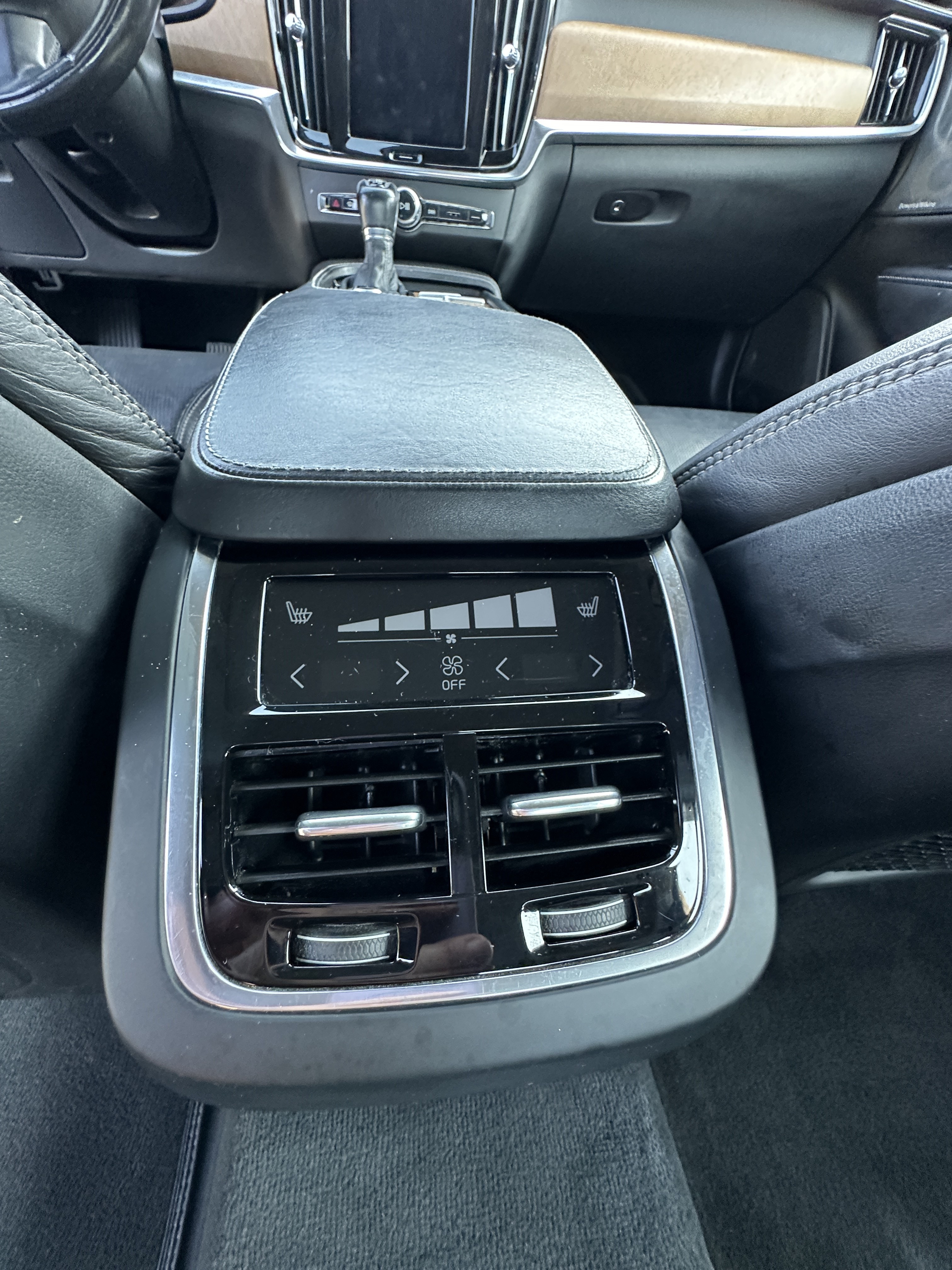 Used 2017 Volvo S90 T6 Inscription w/ Vision Package AWD/4WD image 19