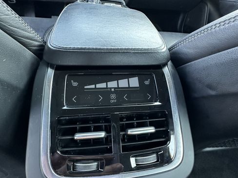 Used 2017 Volvo S90 T6 Inscription w/ Vision Package image 19