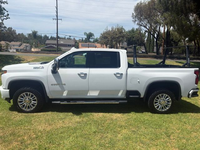 Used 2022 Chevrolet Silverado 2500 High Country w/ Safety Package II AWD/4WD image 4