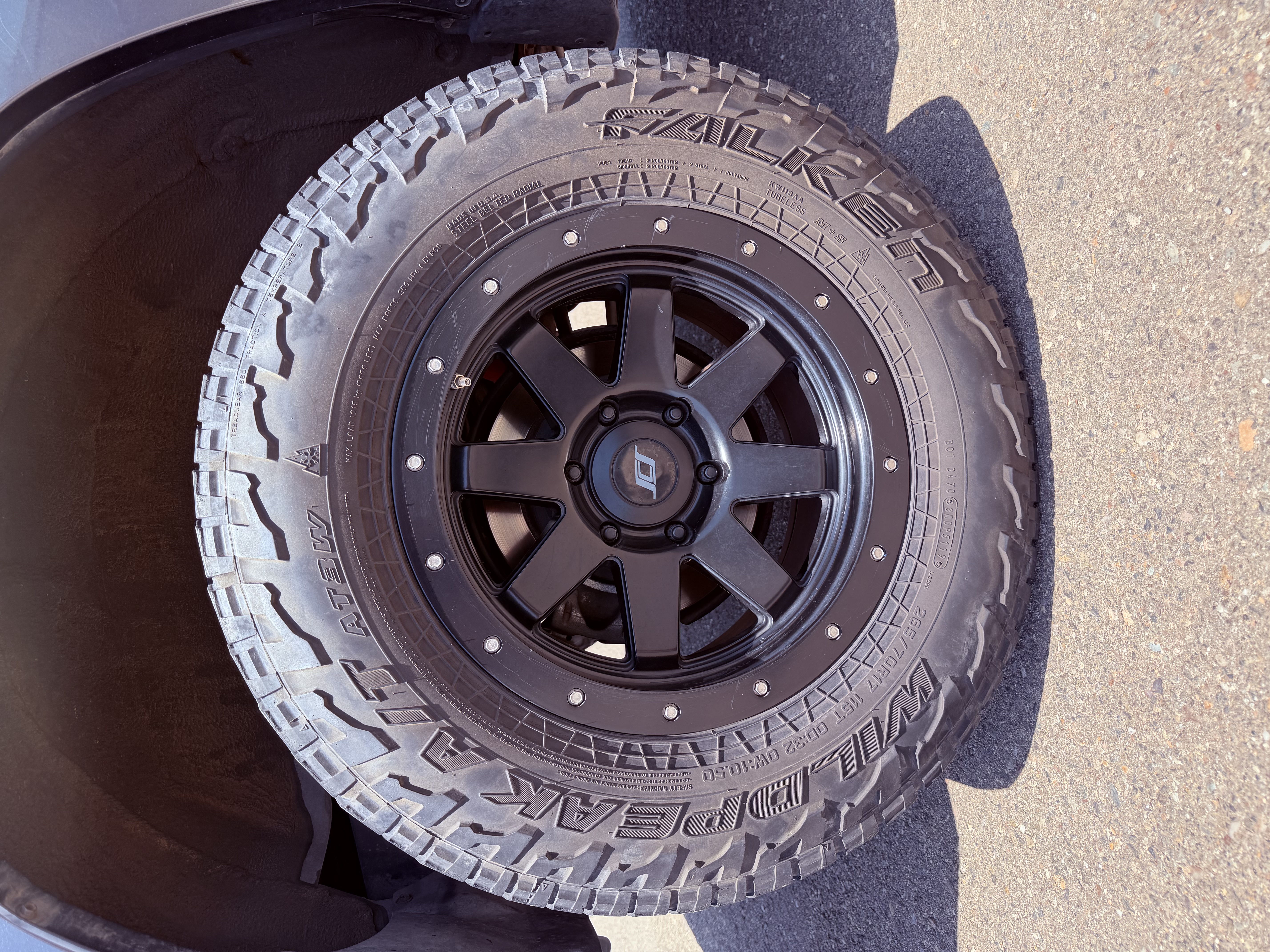 Used 2015 Toyota 4Runner Limited AWD/4WD image 28