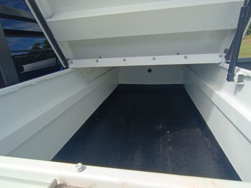 Used 2017 Ford F250 XL w/ Power Equipment Group image 14