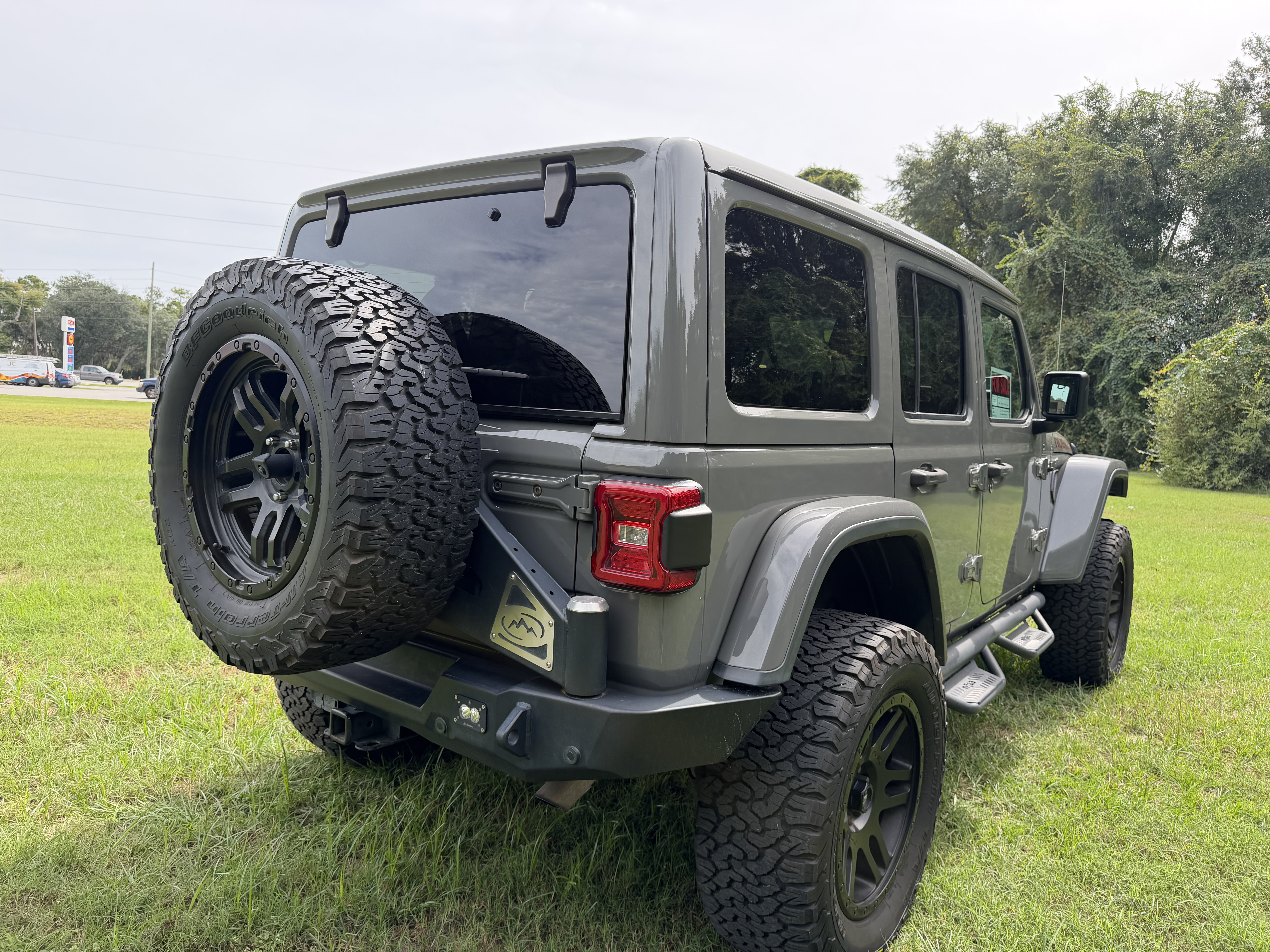 Used 2020 Jeep Wrangler Unlimited Rubicon AWD/4WD image 8