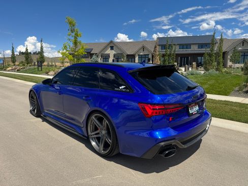 Used 2022 Audi RS 6 AWD/4WD image 11