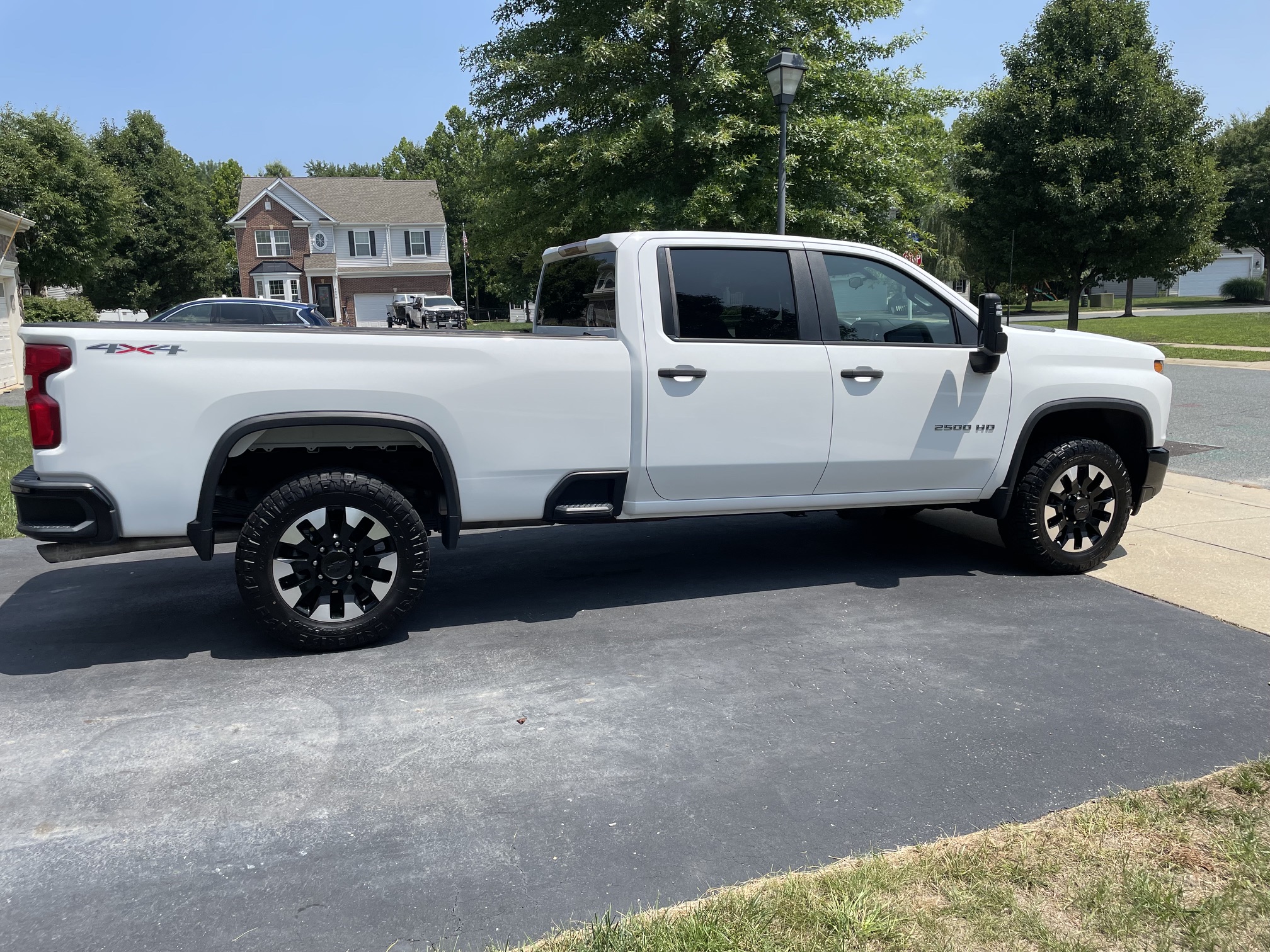 Used 2020 Chevrolet Silverado 2500 Custom w/ Custom Convenience Package AWD/4WD image 4