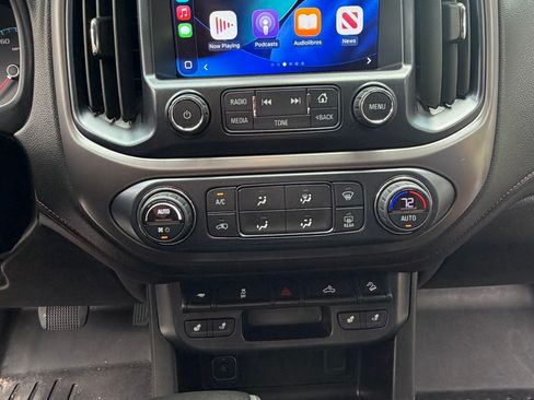 Used 2017 GMC Canyon SLE w/ All Terrain Package AWD/4WD image 15