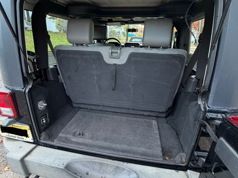 Used 2009 Jeep Wrangler X image 13