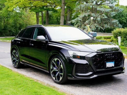 Used 2021 Audi RS Q8 w/ Carbon Optic Package AWD/4WD image 5