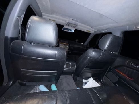 Used 2000 Lexus LS 400 image 4