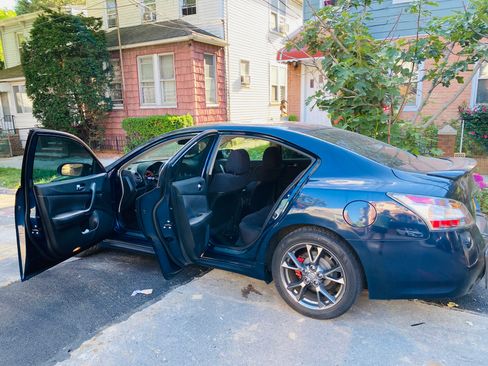 Used 2014 Nissan Maxima 3.5 S w/ Limited Edition Package FWD image 10