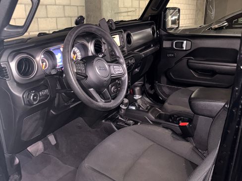 Used 2021 Jeep Wrangler Unlimited Sport image 6