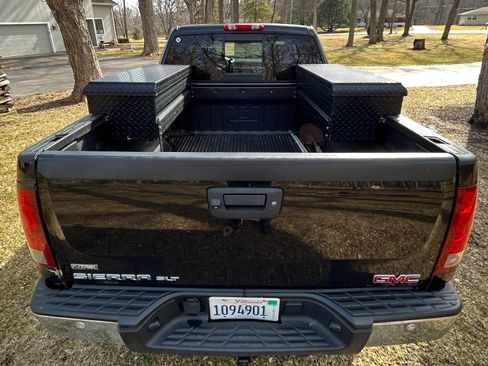 Used 2009 GMC Sierra 1500 SLT w/ All-Terrain Package image 8