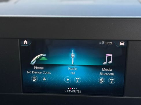 Used 2022 Mercedes-Benz Sprinter 2500 image 8