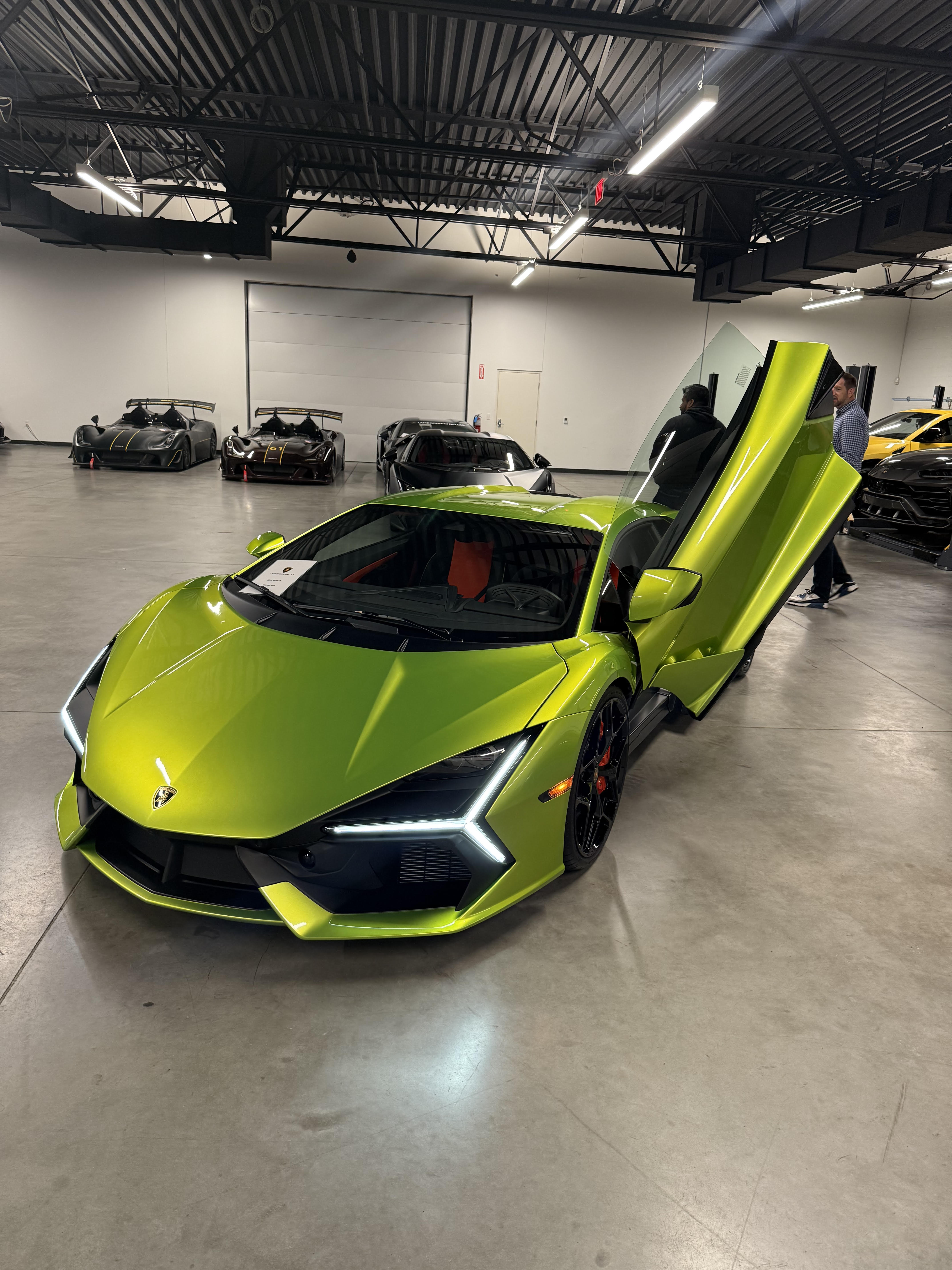 Used 2024 Lamborghini Revuelto AWD/4WD image 8