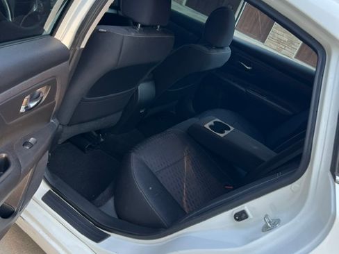 Used 2017 Nissan Altima 2.5 S w/ Power Driver Seat Package FWD image 8