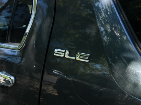 Used 2010 GMC Terrain SLE AWD/4WD image 9