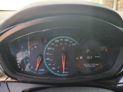 Used 2020 Chevrolet Spark LT image 2