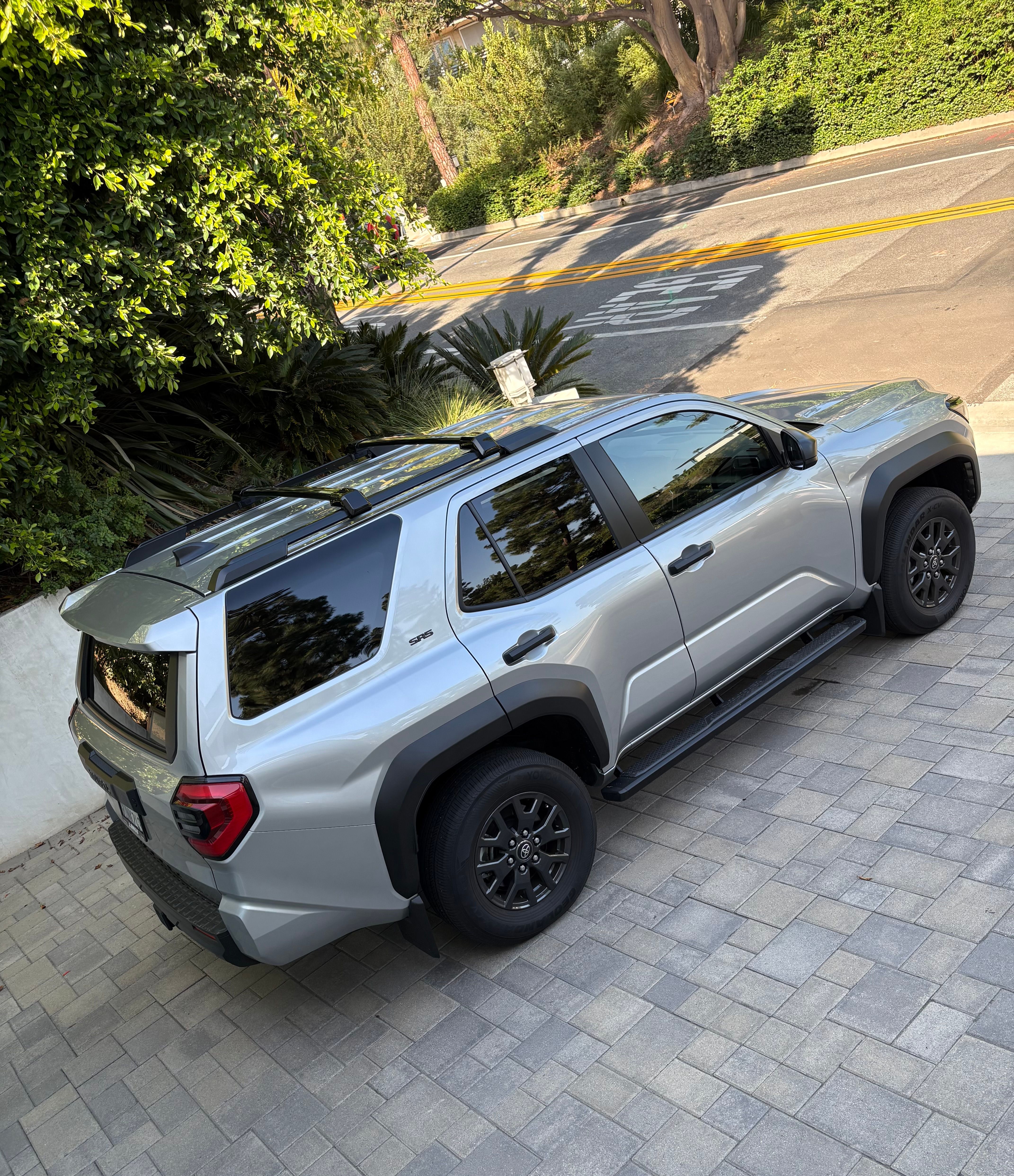 Used 2025 Toyota 4Runner SR5 AWD/4WD image 4
