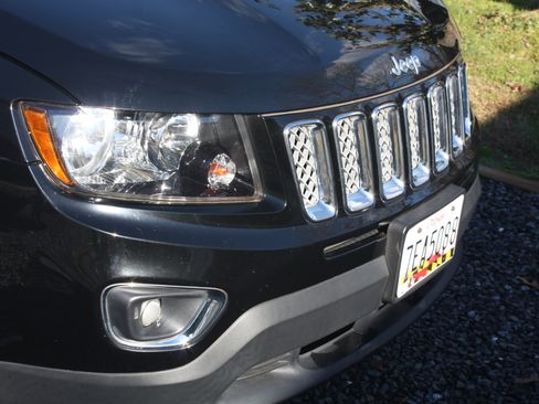 Used 2016 Jeep Compass High Altitude image 29