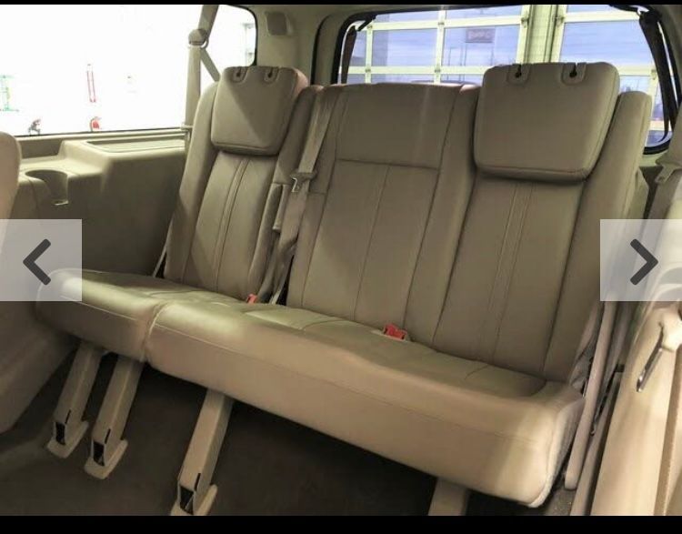 Used 2017 Lincoln Navigator L Select RWD image 21