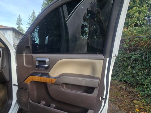 Used 2018 GMC Sierra 2500 SLT image 27