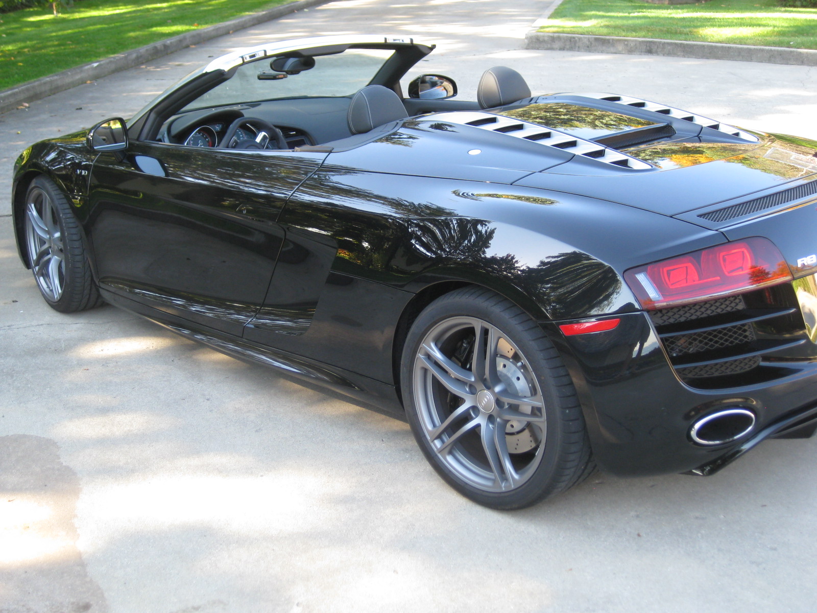 Used 2011 Audi R8 V10 AWD/4WD image 6