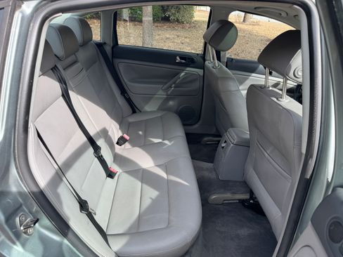 Used 2005 Volkswagen Passat GLS image 11