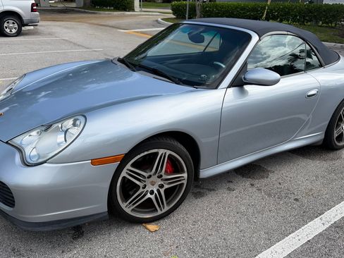 Used 2004 Porsche 911 Carrera 4S AWD/4WD image 15