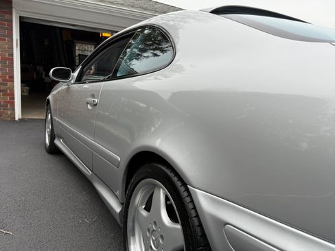 Used 2001 Mercedes-Benz CLK 430 Coupe image 22