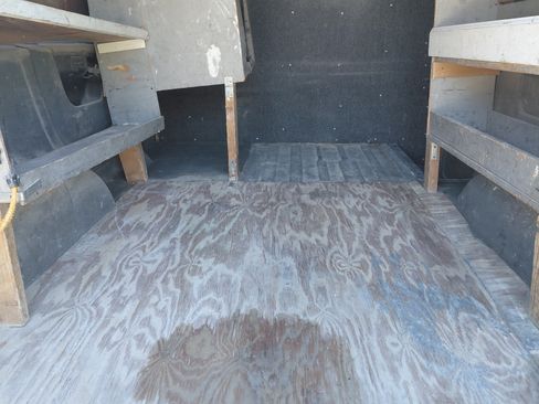 Used 2006 Ford E-350 and Econoline 350 XLT image 11