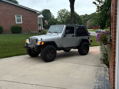Used 2006 Jeep Wrangler Unlimited AWD/4WD image 9