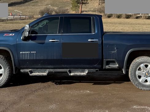 Used 2023 Chevrolet Silverado 2500 LTZ w/ LTZ Convenience Package image 6