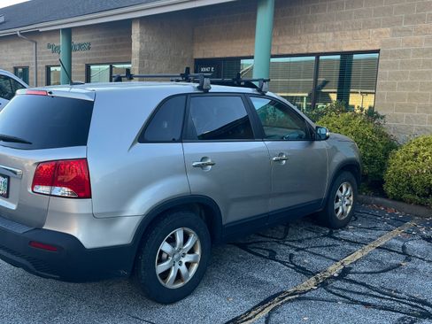 Used 2012 Kia Sorento LX image 8