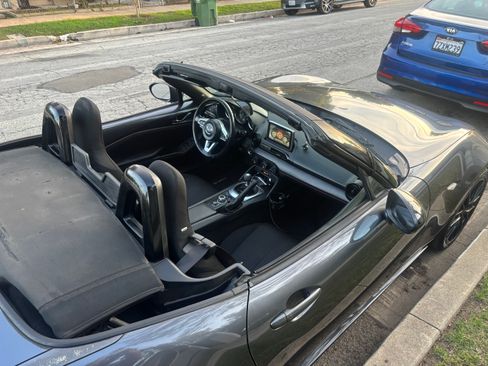 Used 2016 MAZDA MX-5 Miata Club w/ Brembo/BBS Package image 8
