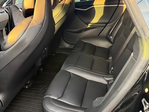Used 2018 Tesla Model S 75D AWD/4WD image 11