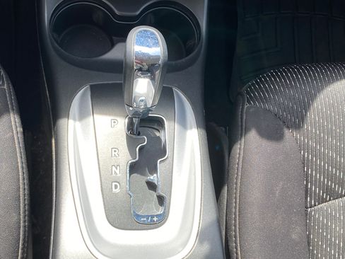 Used 2013 Dodge Journey SXT w/ Flexible Seating Group image 17