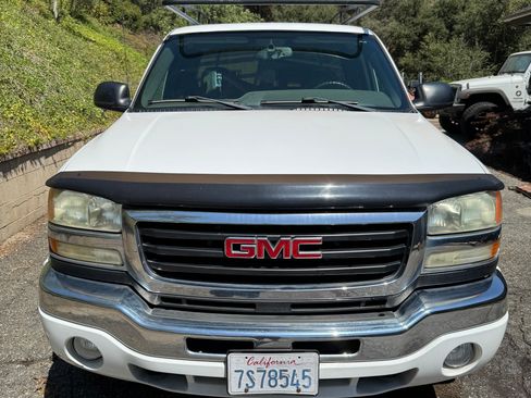 Used 2004 GMC Sierra 2500 SLE RWD image 6