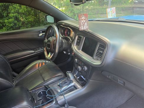 Used 2019 Dodge Charger SRT Hellcat w/ Harman/Kardon Audio Group RWD image 8
