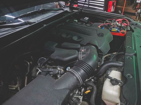 Used 2014 Toyota 4Runner SR5 Premium image 15