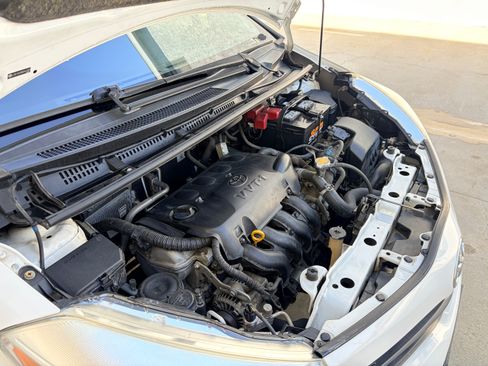 Used 2013 Toyota Yaris LE image 30